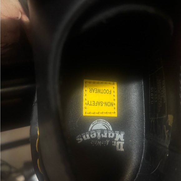 Dr. Martens Black and Silver Oxfords with Classic Design EU 38 US 7-7.5 ladies - Picture 5 of 6